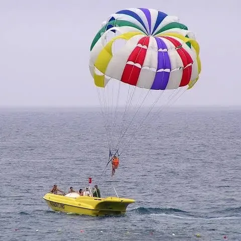 Parasailing adventure over the Arabian Gulf in Dubai